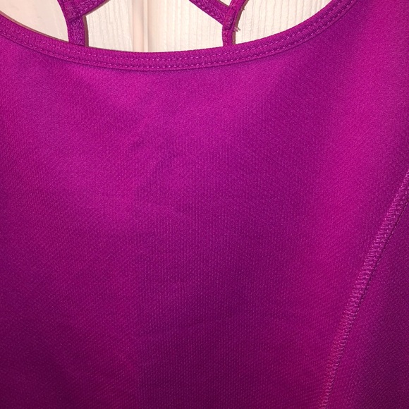 Work out top - Picture 2 of 4